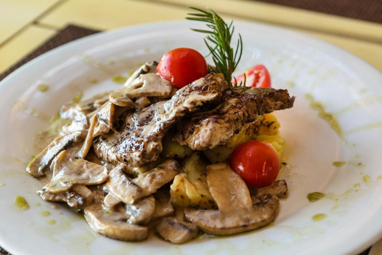 Faros Bodrum Hotel - Special Category Golturkbuku Exteriör bild